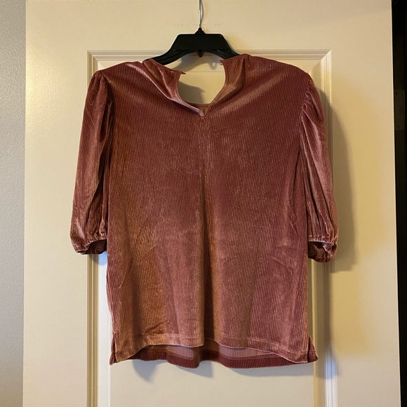 Top - Picture 3 of 5